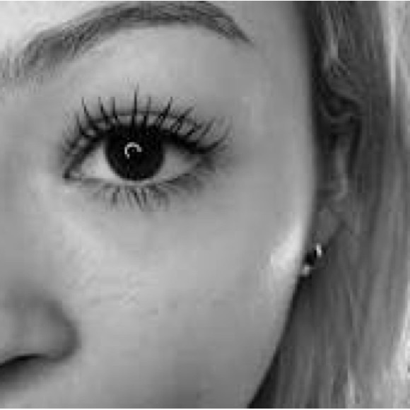 Too Faced: 15 ML Size Queen Mascara - Black - Picture 3 of 4